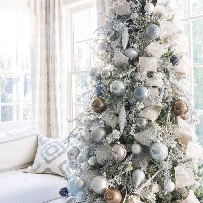 King of Christmas Blue and Gray Essential Glass Ornaments (24 Pack) 82FF113 Accessories