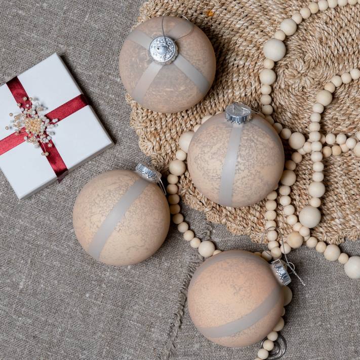 King of Christmas Rustic Stripe Glass Ornament (4 Pack) 82FF143 Accessories