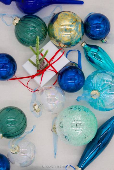 King of Christmas Snowflake 15-Piece Glass Ornament Set (Blue) Limited Edition 82FF145 Accessories