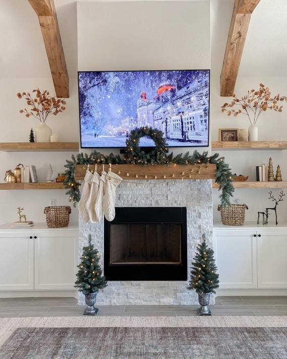 King of Christmas Tribeca Spruce Blue Collection 4-Piece Set with Warm White LED Lights (Battery Operated) 82FF107 Accessories