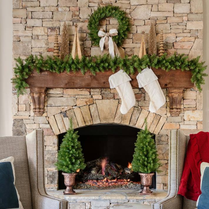 King of Christmas Yorkshire Fir Collection 4-Piece Set with Warm White LED Lights (Battery Operated) 82FF106 Accessories